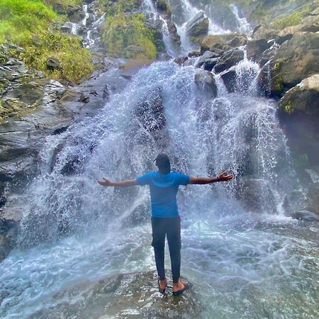 Coorg Naladi Holidays Kakkabe Luaran gambar